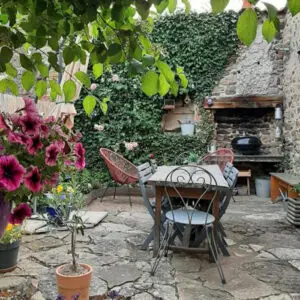 Terrasse et barbecue