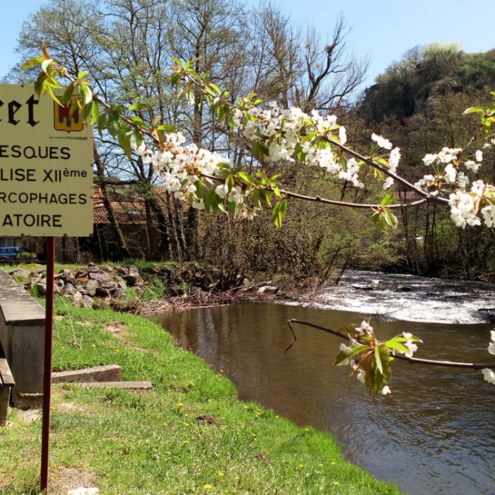 Saint-Floret et sa rivière